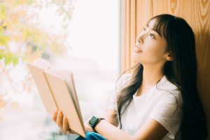 狭い部屋に最適！ミニマリスト家具の配置術