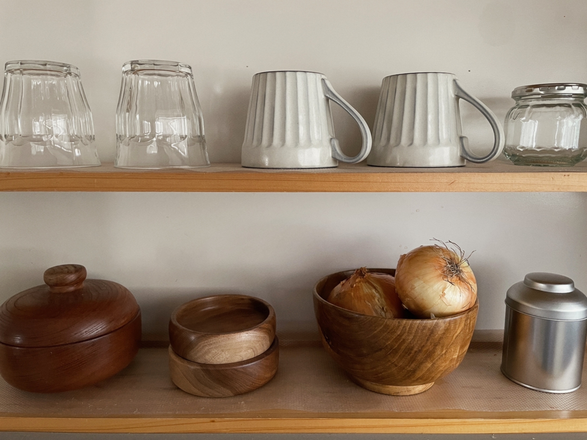 カフェ風キッチンに合う小物選びの基本